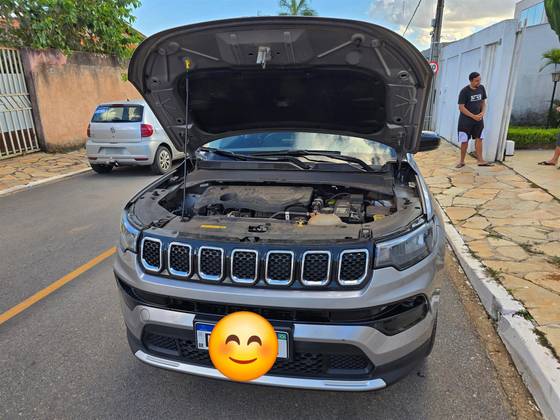 JEEP COMPASS 1.3 T270 TURBO FLEX LONGITUDE AT6